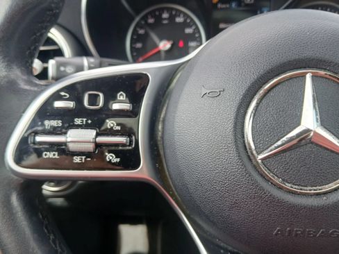 Used 2021 Mercedes-Benz GLC 300 image 29