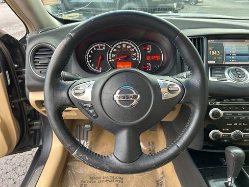 Used 2010 Nissan Maxima 3.5 SV w/ Monitor Pkg FWD image 22