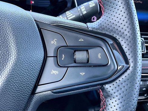 Used 2024 Chevrolet TrailBlazer RS w/ Driver Confidence Package image 17