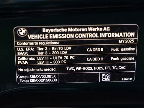 Certified 2025 BMW Z4 M40i w/ Edition image 33