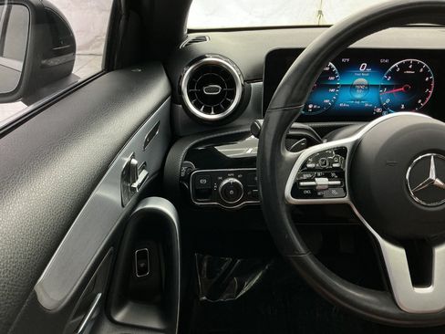 Used 2020 Mercedes-Benz A 220 4MATIC image 31