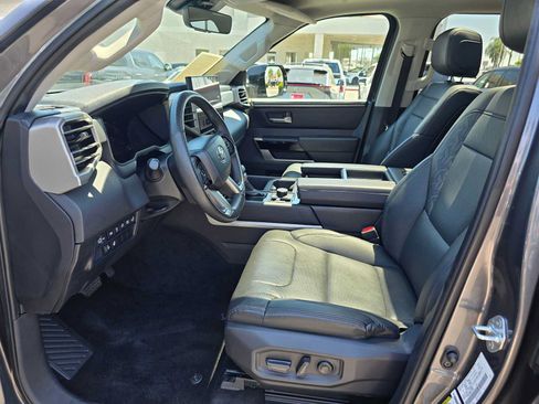 Used 2024 Toyota Tundra Limited AWD/4WD image 20