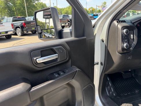 Used 2022 GMC Sierra 3500 Pro AWD/4WD image 19