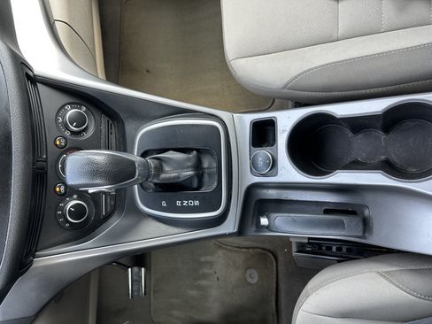 Used 2013 Ford Escape SE FWD image 16