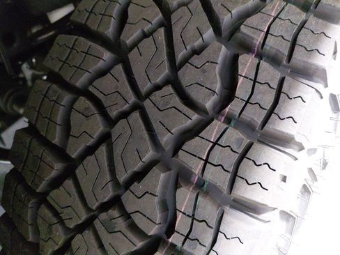 New 2026 Chevrolet Silverado 1500 LT Trail Boss w/ Dark Appearance Package image 33