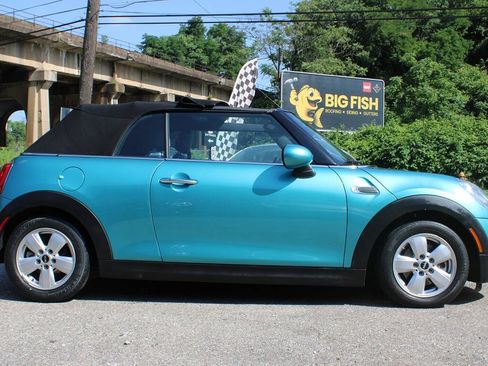 Used 2017 MINI Cooper Convertible FWD image 10