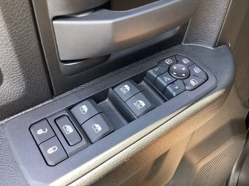 New 2026 RAM 2500 Tradesman AWD/4WD image 17