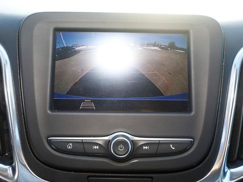 Used 2021 Chevrolet Equinox LT image 17