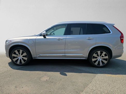 Certified 2023 Volvo XC90 T8 Plus AWD/4WD image 8