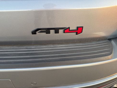 Used 2024 GMC Yukon AT4 w/ Technology Package image 9