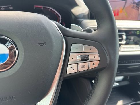 Used 2025 BMW X4 xDrive30i image 16