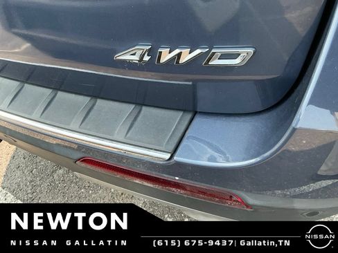 Used 2021 Ford Explorer Limited w/ Equipment Group 301A AWD/4WD image 7