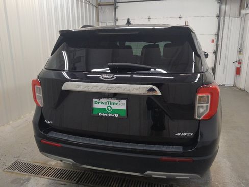 Used 2022 Ford Explorer XLT w/ Equipment Group 202A AWD/4WD image 7