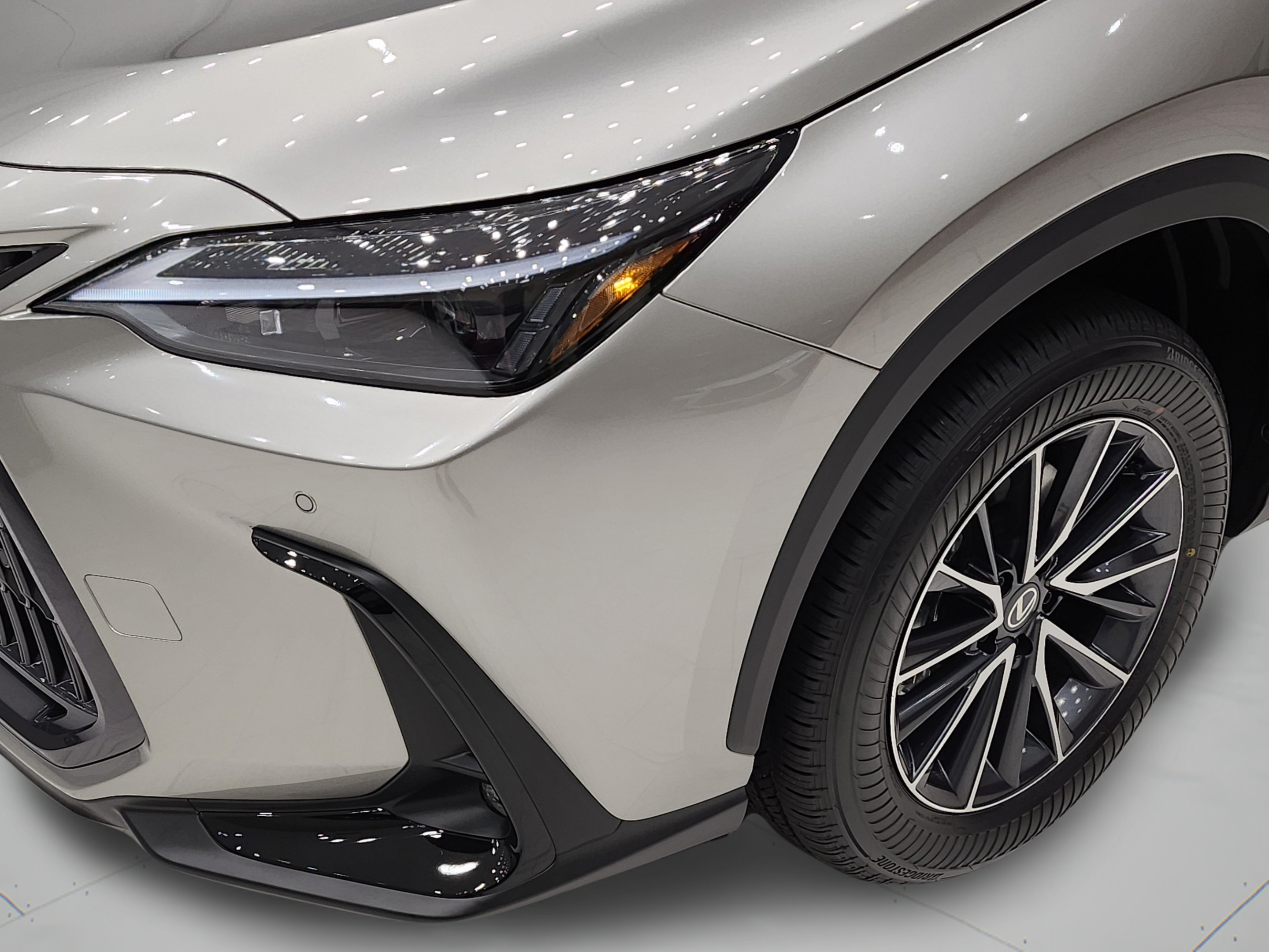 Certified 2026 Lexus NX 350 AWD w/ Accessory Package (Z1) image 31