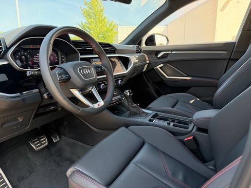 Certified 2025 Audi Q3 2.0T Premium Plus w/ Premium Plus Package AWD/4WD image 4