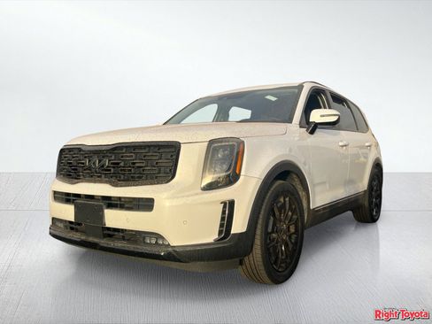 Used 2022 Kia Telluride SX w/ SX Prestige Package AWD/4WD image 2