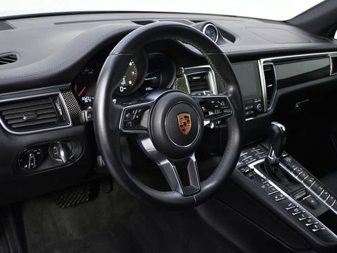 Used 2018 Porsche Macan GTS AWD/4WD image 11