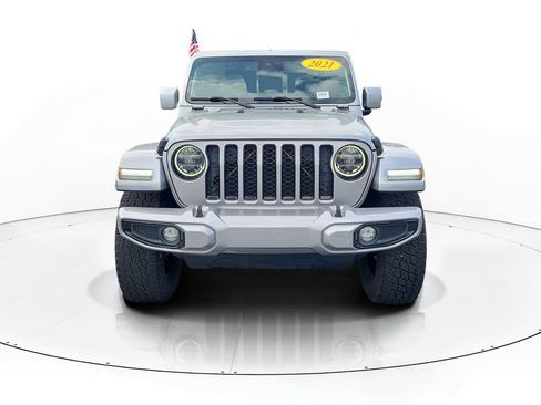 Used 2021 Jeep Gladiator Overland AWD/4WD image 3