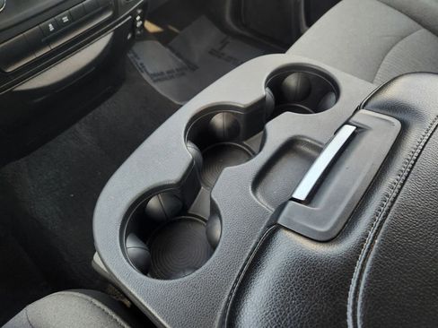 Used 2024 RAM 1500 Classic SLT image 21