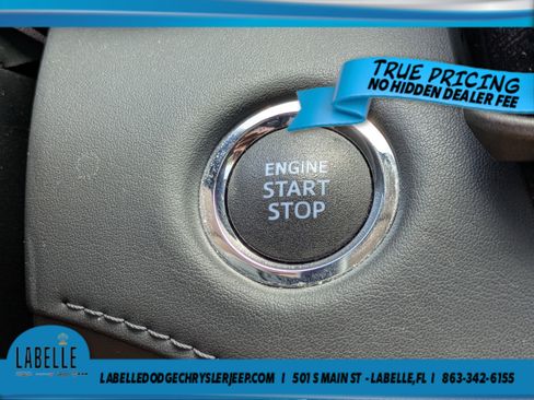 Used 2022 Toyota Highlander LE FWD image 25