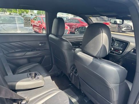 Used 2022 Mitsubishi Outlander LE AWD/4WD image 9