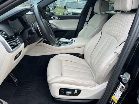 Used 2023 BMW X6 xDrive40i w/ Executive Package image 23