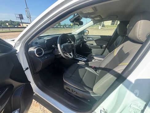 New 2026 Chevrolet Trax ACTIV w/ Driver Confidence Package FWD image 11