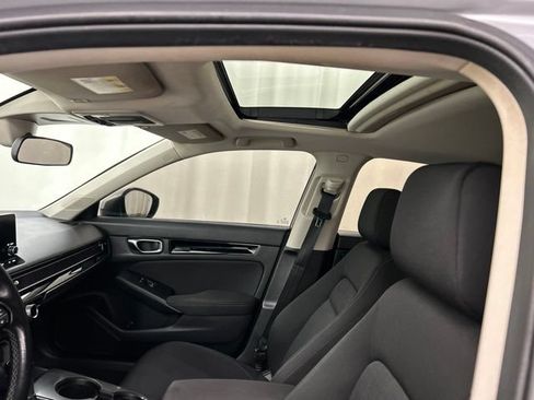 Used 2022 Honda Civic EX image 17