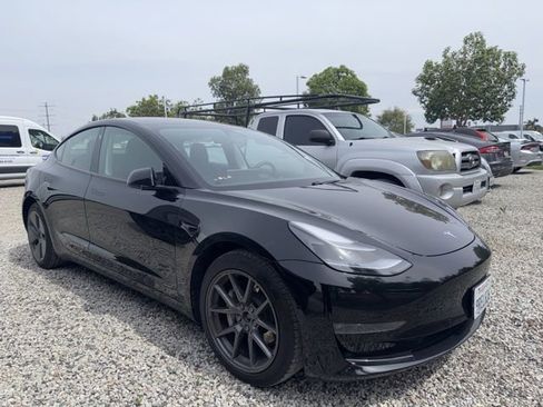 Used 2021 Tesla Model 3 Long Range image 4