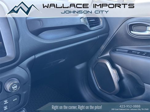 Used 2023 Jeep Renegade Latitude image 20