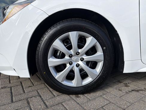 Used 2024 Toyota Corolla LE FWD image 10