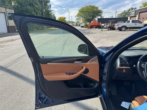 Used 2022 BMW X3 xDrive30i w/ Convenience Package AWD/4WD image 13