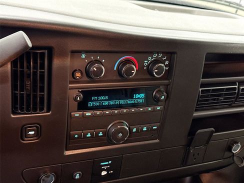 New 2026 Chevrolet Express 2500 w/ Driver Convenience Package image 10