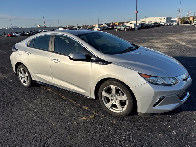 Used 2017 Chevrolet Volt LT w/ Comfort Package FWD image 3