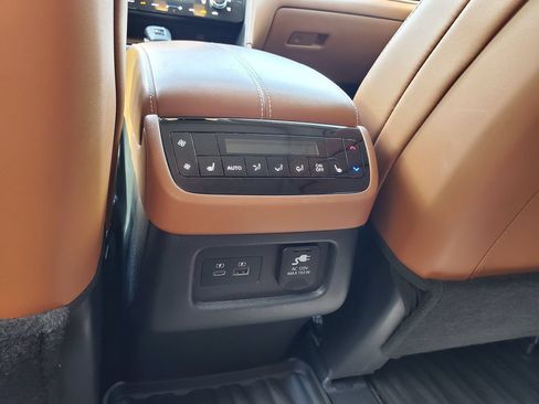Used 2024 INFINITI QX60 Sensory w/ Vision Package AWD/4WD image 16