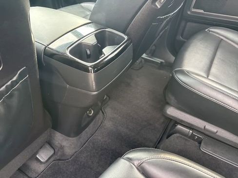 Used 2025 Kia Telluride S image 33