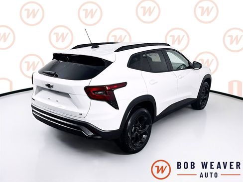 New 2026 Chevrolet Trax LT w/ Driver Confidence Package FWD image 8