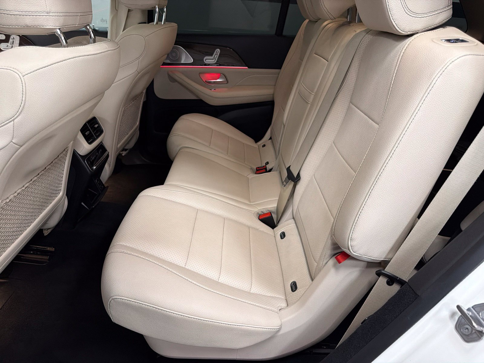 Used 2021 Mercedes-Benz GLS 450 4MATIC image 39