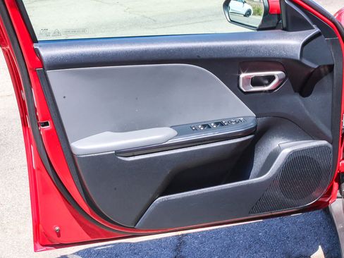 Used 2025 Kia K4 FWD image 21