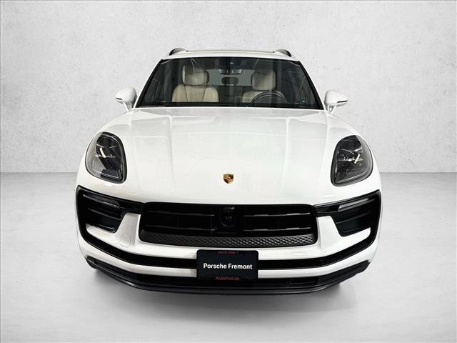Certified 2026 Porsche Macan Turbo AWD/4WD image 6