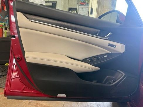 Used 2022 Honda Accord EX-L image 15