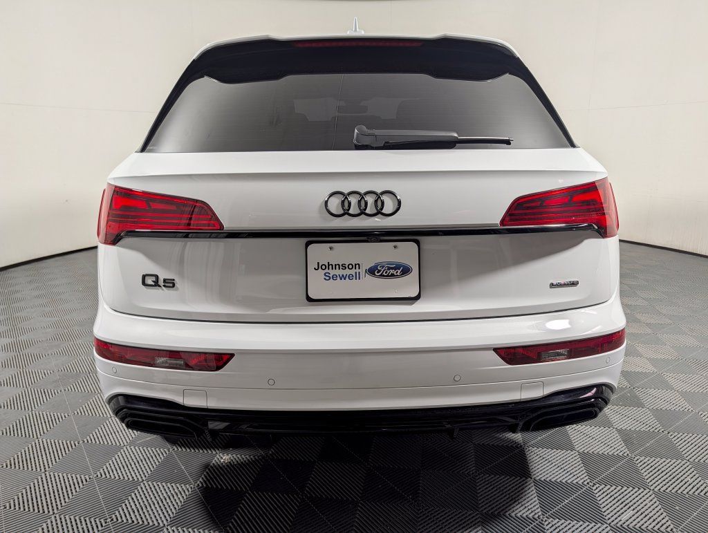 Used 2024 Audi Q5 2.0T Premium Plus w/ Premium Plus Package AWD/4WD image 6