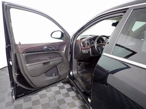 Used 2017 Buick Enclave Premium w/ Experience Buick Package image 20