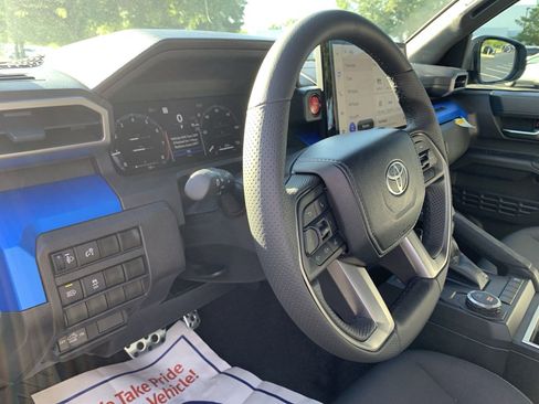 New 2024 Toyota Tacoma TRD Sport image 18