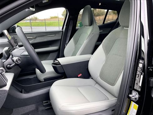 New 2026 Volvo EX30 Plus w/ Climate Package image 11