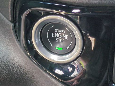 Used 2024 Chevrolet Silverado 1500 LTZ AWD/4WD image 16
