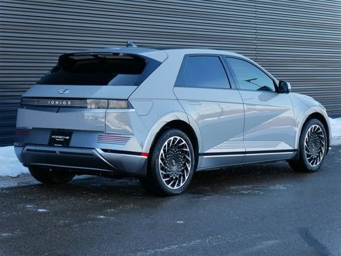 Used 2024 Hyundai Ioniq 5 Limited image 23