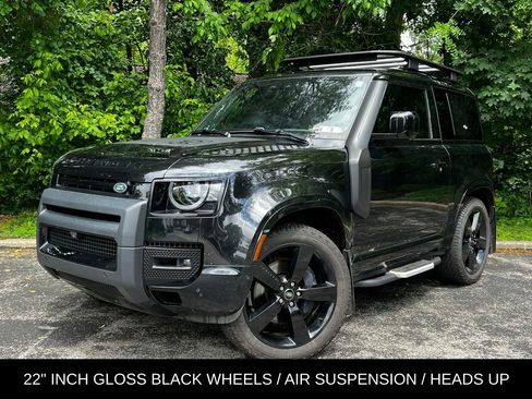 Used 2024 Land Rover Defender 90 X-Dynamic SE AWD/4WD image 1