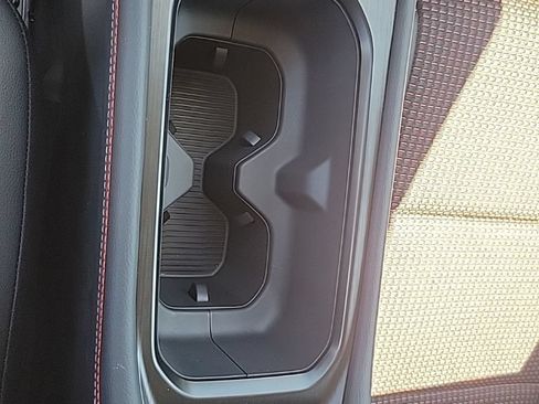 New 2025 Nissan Kicks SR FWD image 29