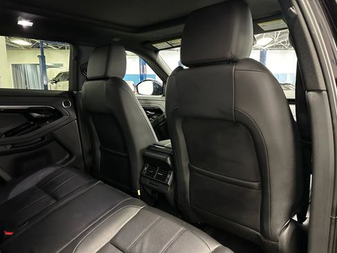 Used 2022 Land Rover Range Rover Evoque R-Dynamic S image 22